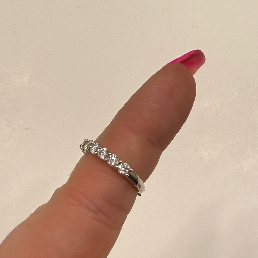 Kuololit Round Cut Diamond Moissanite Ring Sterling Silver S925 size 6 - Picture 4 of 9